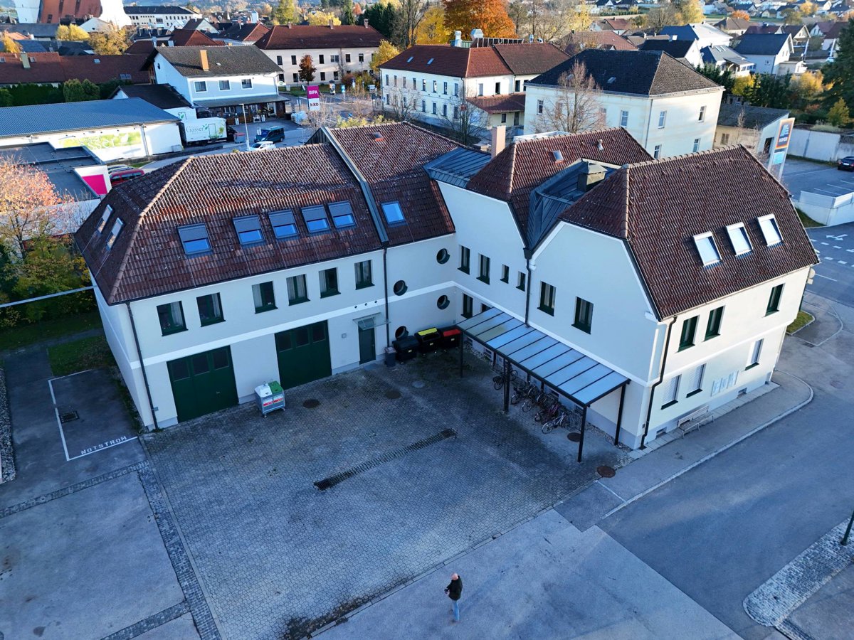 Drone 3d model of Dr Erwin Schwaighofer Gemeindeverband für Umweltschutz und Abgabeneinhebung im Bezirk Melk GVU Aerial drone 3d model in Mank, Niederosterreich, AT