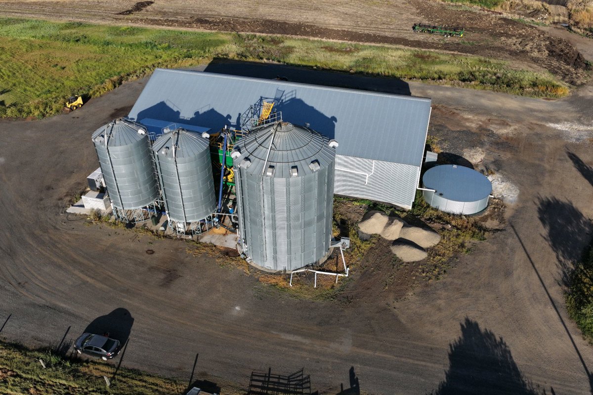 Drone 3d model of St Andrews Rabbit tree in warwick truck Aerial drone 3d model in Glengallan, Qld, AU