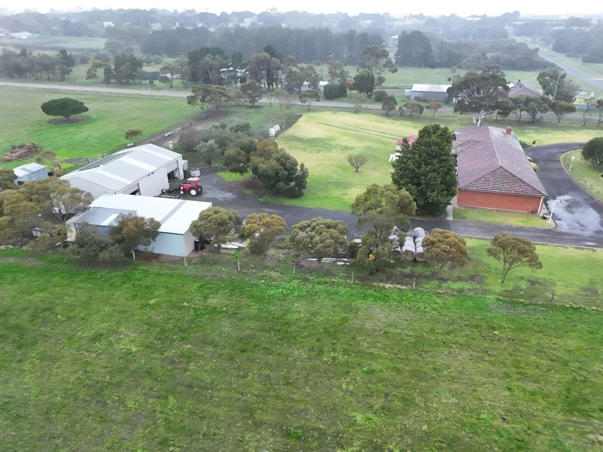 Thumbnail preview for 3D Drone Model of Australian Slovenian Association Geelong Inc Archers in Lovely Banks, Victoria, Australia