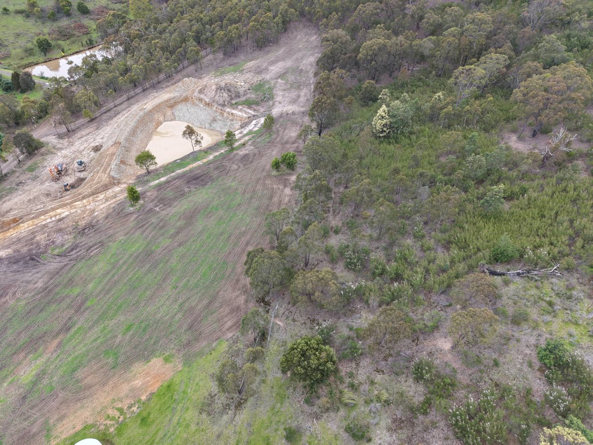 Drone 3d model of Primary School Fire Station Aerial drone 3d model in Strathewen, Vic, AU