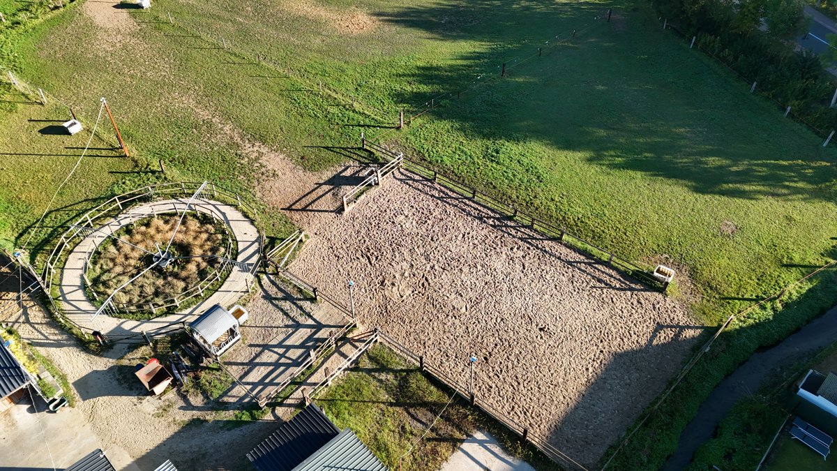 Drone 3d model of Van Camp Patrick Scheel Katja in Vertrijk Aerial drone 3d model in Boutersem, Vlaanderen, BE