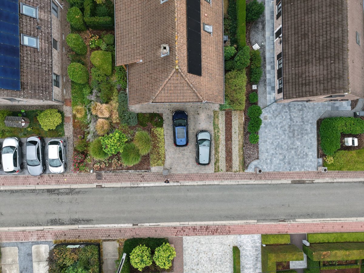 Thumbnail preview for 3D Drone Model of Maison Pure Voetreflexologie Massage Zwangerschap Swens Orthomoleculair Coach L7 in Kampenhout, Vlaanderen, Belgium