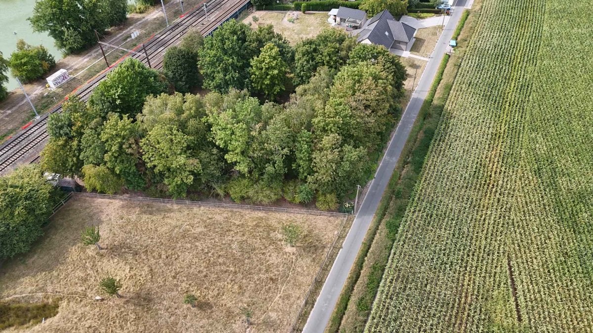 Drone 3d model of Atelier Rosé Ann Vrielinck Aerial drone 3d model in Oostkamp, Vlaanderen, BE