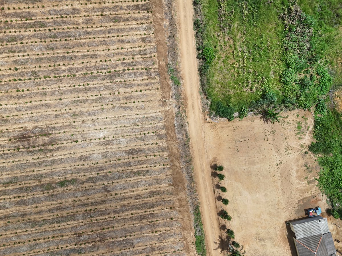 Drone 3d model of Igreja Assembléia De Deus Oriente sitio santa cruz do in santa cruz Aerial drone 3d model in Iúna, Es, BR