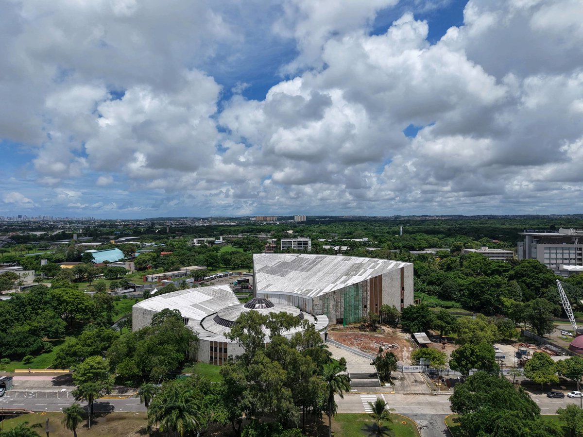 Drone 3d model of Centro de Convenções da UFPE Cinema in Cidade Universitária Aerial drone 3d model in Recife, Pe, BR