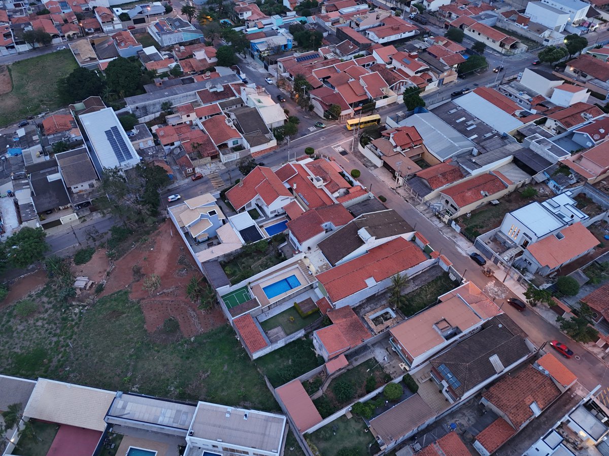 Drone 3d model of Residencial Portal do Caxambu Mikrobiologiko Laboratório de Análises Microbiológicas SP in Jardim Caxambu Aerial drone 3d model in Jundiaí, Sp, BR