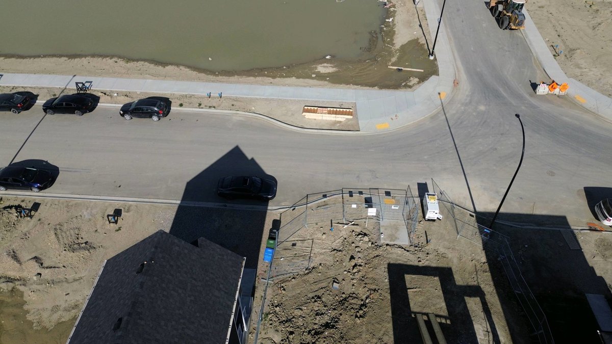 Thumbnail preview for 3D Drone Model of 193 Homestead View Ne Wb Av Dr in Calgary, Alberta, Canada