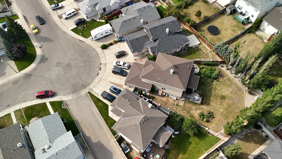 Drone 3d model of 47 Fairmont Garden Rd S PlusMandarin in South Lethbridge Aerial drone 3d model in Lethbridge, Ab, CA