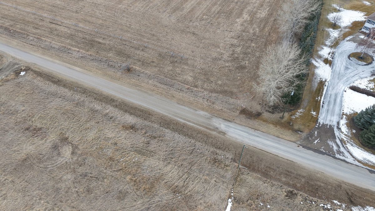Drone 3d model of Hollow Hill Ranch Marie McKinnon Portraiture in hollow hill ranch Aerial drone 3d model in Wheatland County, Ab, CA