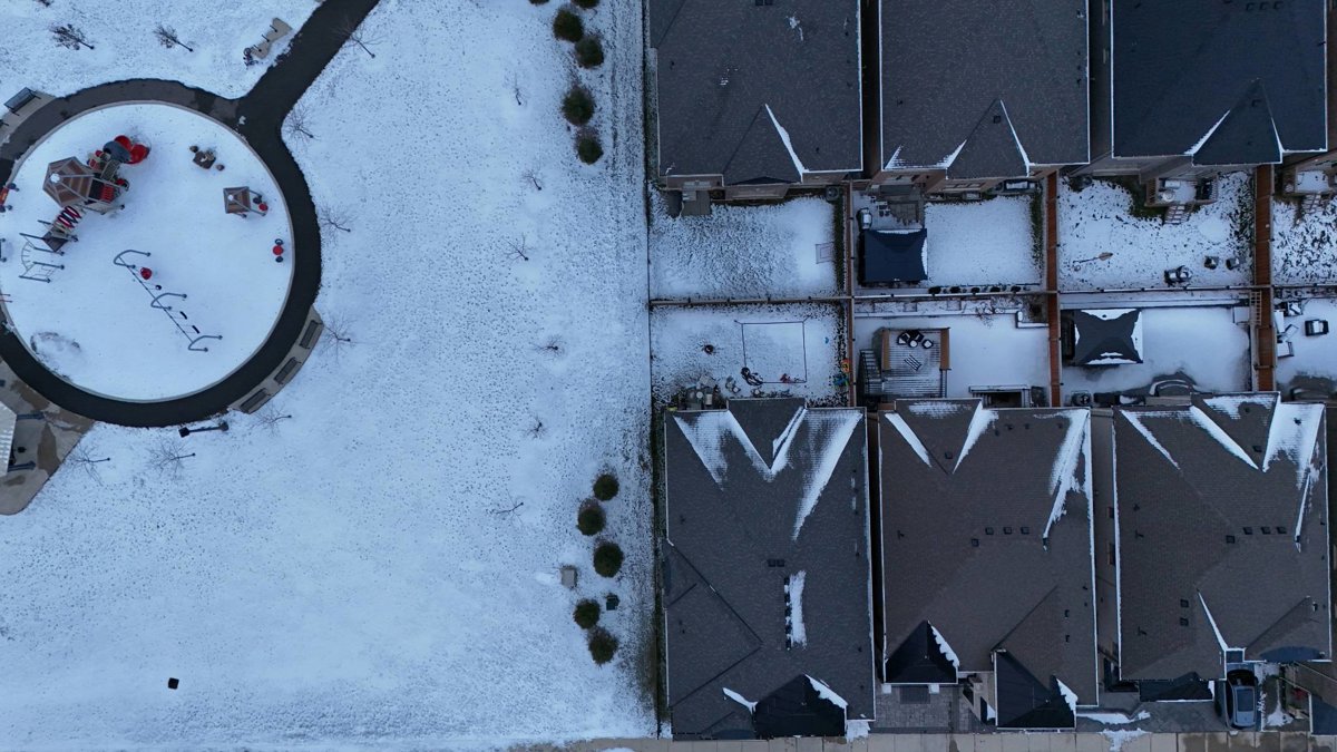 Drone 3d model of Bowbeer Parkette Nidah s Little Sprouts Home Daycare Aerial drone 3d model in Oakville, On, CA