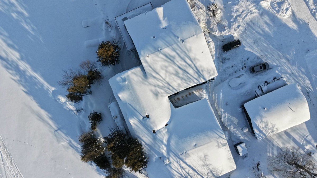 Drone 3d model of Blue Crane Marina Lovely Family Cottage Escape 6 bdrms 3bath Hot Tub Muskoka Room Sunsets in crane lake Aerial drone 3d model in Parry Sound, On, CA