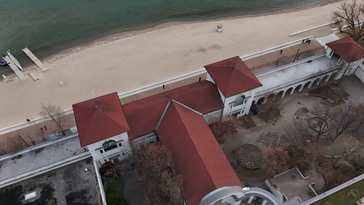Drone 3d model of Sunnyside Pavilion Cafe Pavillion in Old Toronto Aerial drone 3d model in Toronto, On, CA