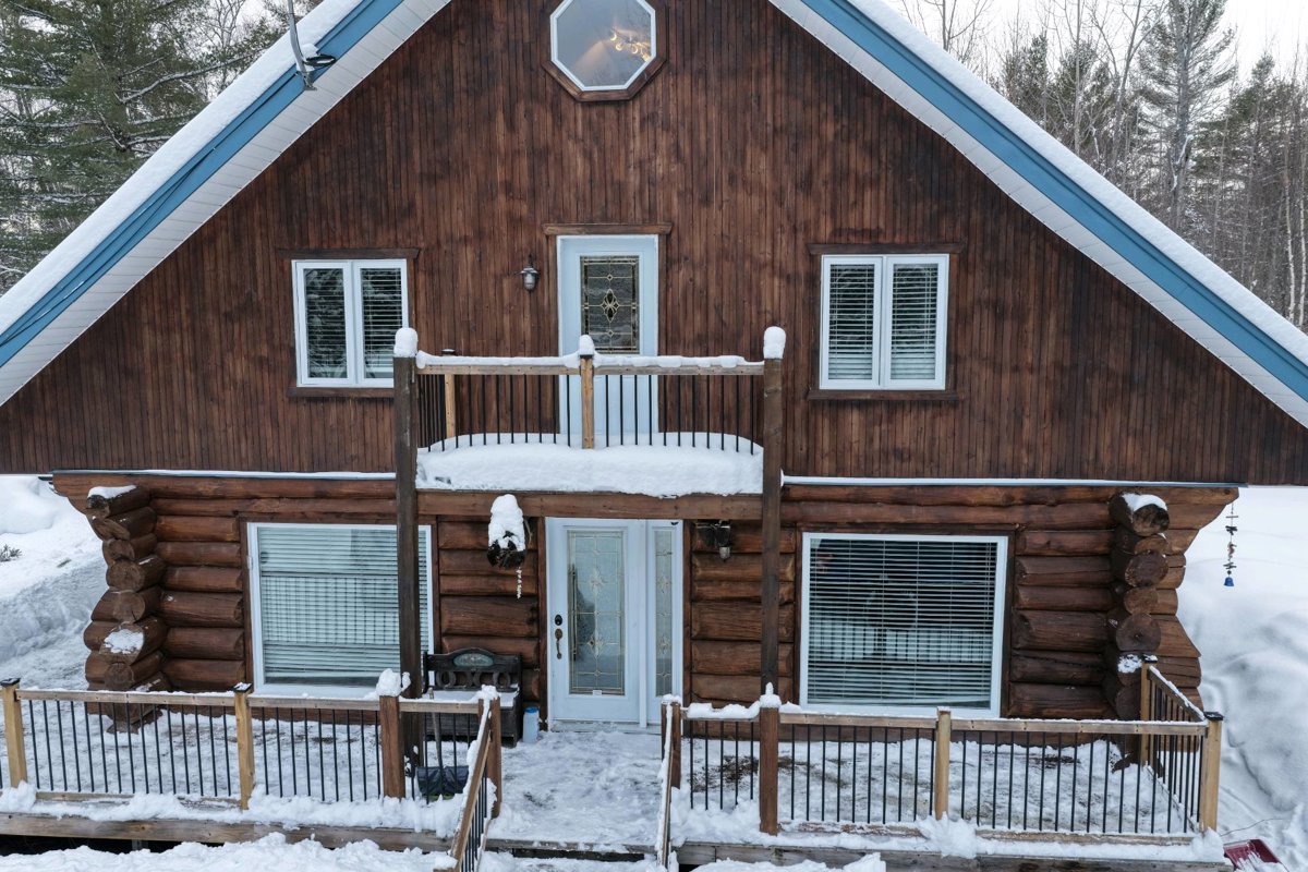 Drone 3d model of Notre dame du laus Centre De Svc Campion in notre dame du Aerial drone 3d model in Laurentides, Qc, CA