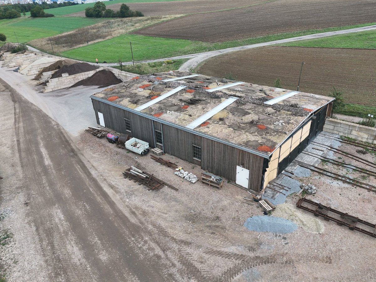 Thumbnail preview for 3D Drone Model of Lehrpfad Für Geologie Landschaft Und Rohstoffabbau Ehemalige Zechenbahn in Regensburg, Bayern, Germany