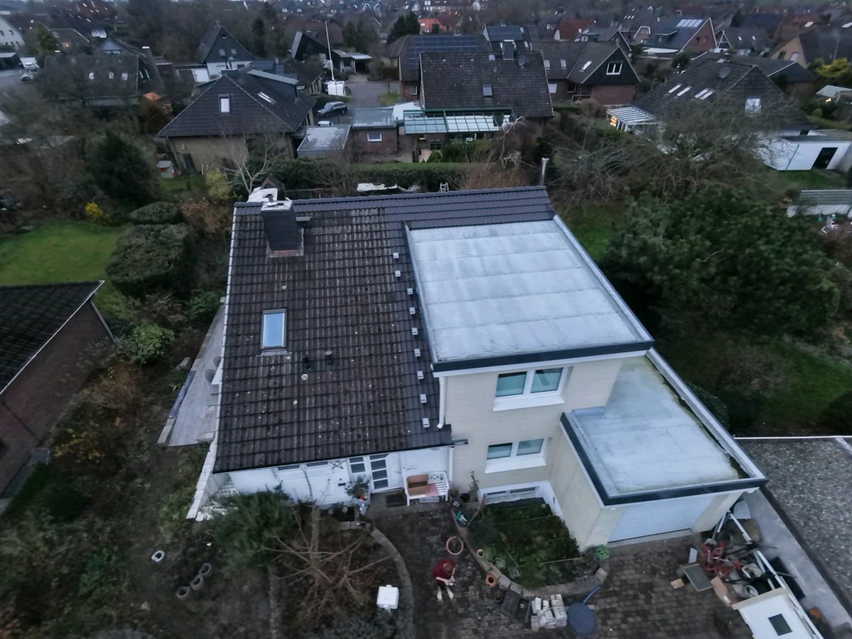 Drone 3d model of Ztm Bernd Bangel Dentallabor Hans Peter Richter Aerial drone 3d model in Dänischenhagen, Sh, DE