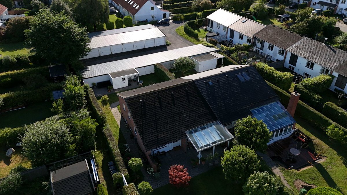 Thumbnail preview for 3D Drone Model of Søllerød Kunstforening Hansen Torben Høiland in Holte, Region, Denmark