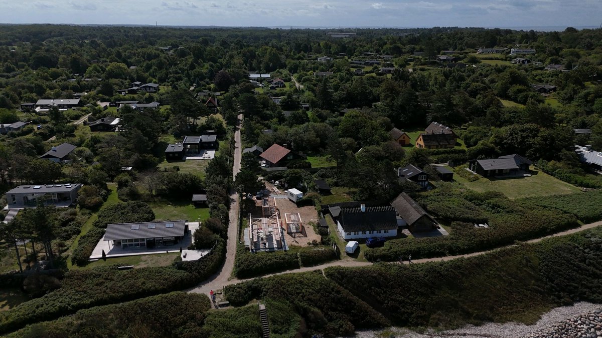 Thumbnail preview for 3D Drone Model of Seaside Escape For Four In Denmark Summer House Within Walking Distance Of The Beach in Hundested, Region, Denmark