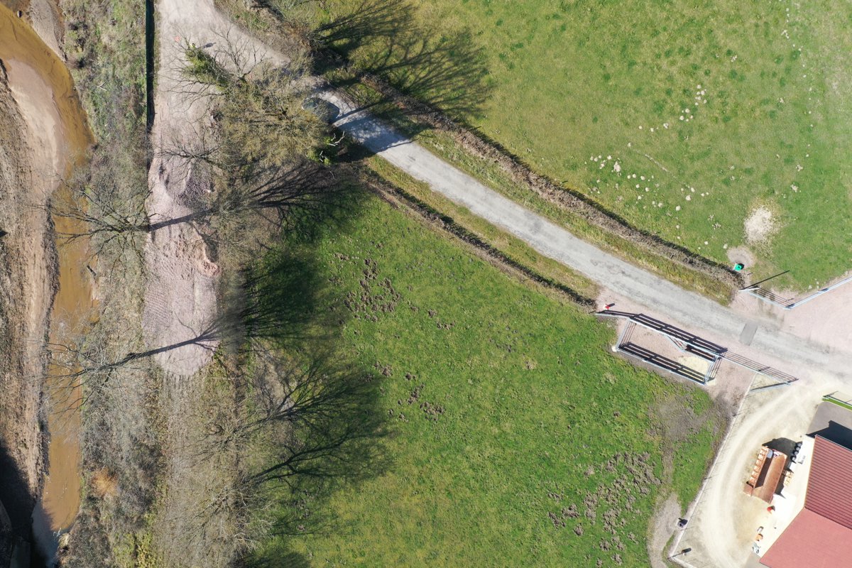 Drone 3d model of Daroux renaud Sarl Memorial de Saône et Loire pour les morts la France en Algérie Maroc ou Tunisie 1952 1962 in robot coupe Aerial drone 3d model in Blanzy, Bourgogne Franche Comte, FR