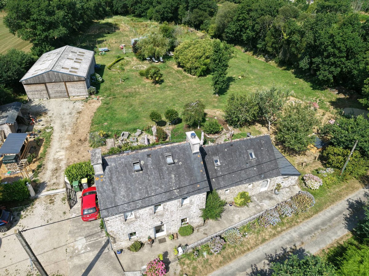 Thumbnail preview for 3D Drone Model of Aire De Repos Ragel Michel in Commana, Bretagne, France