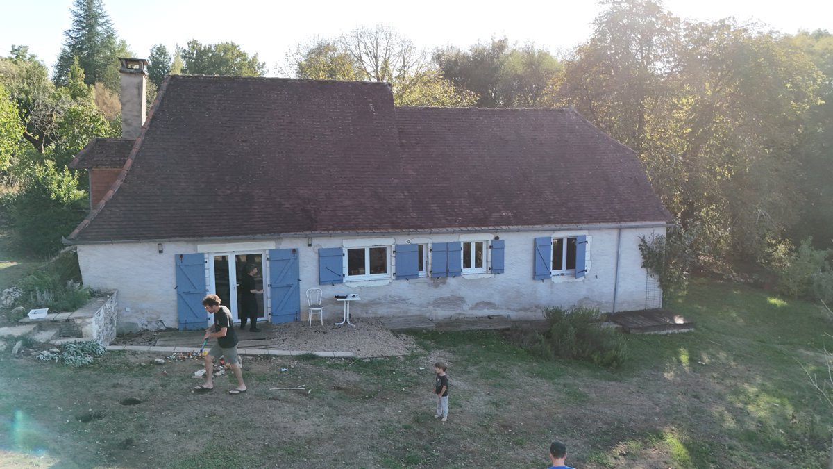 Drone 3d model of Gîte Leontine Poterie de Meyraguet Pascal Castagné in de l ouysse Aerial drone 3d model in Lacave, Occitanie, FR