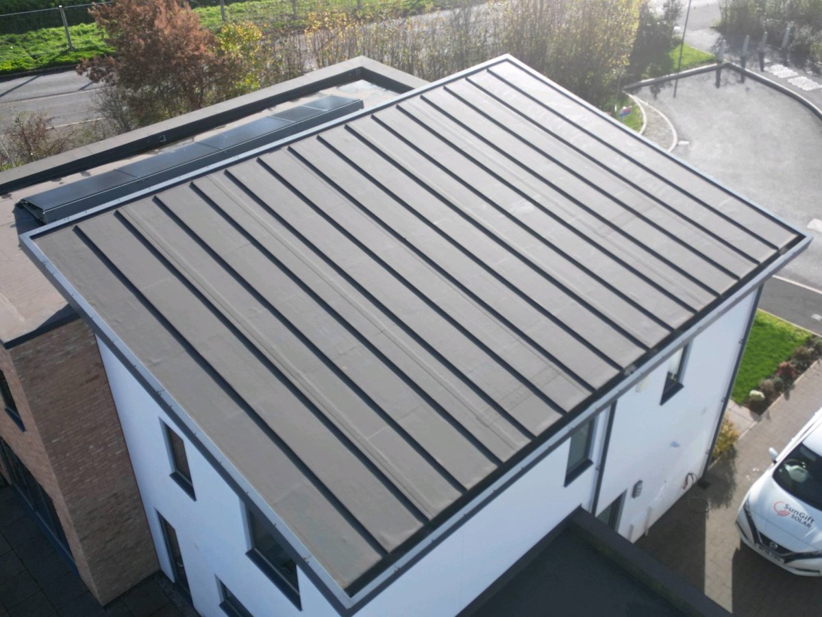 Drone 3d model of Edmunds Way Exeter Impeccable 3 bed House Topsham in omaha drive Aerial drone 3d model in Devon, England, GB