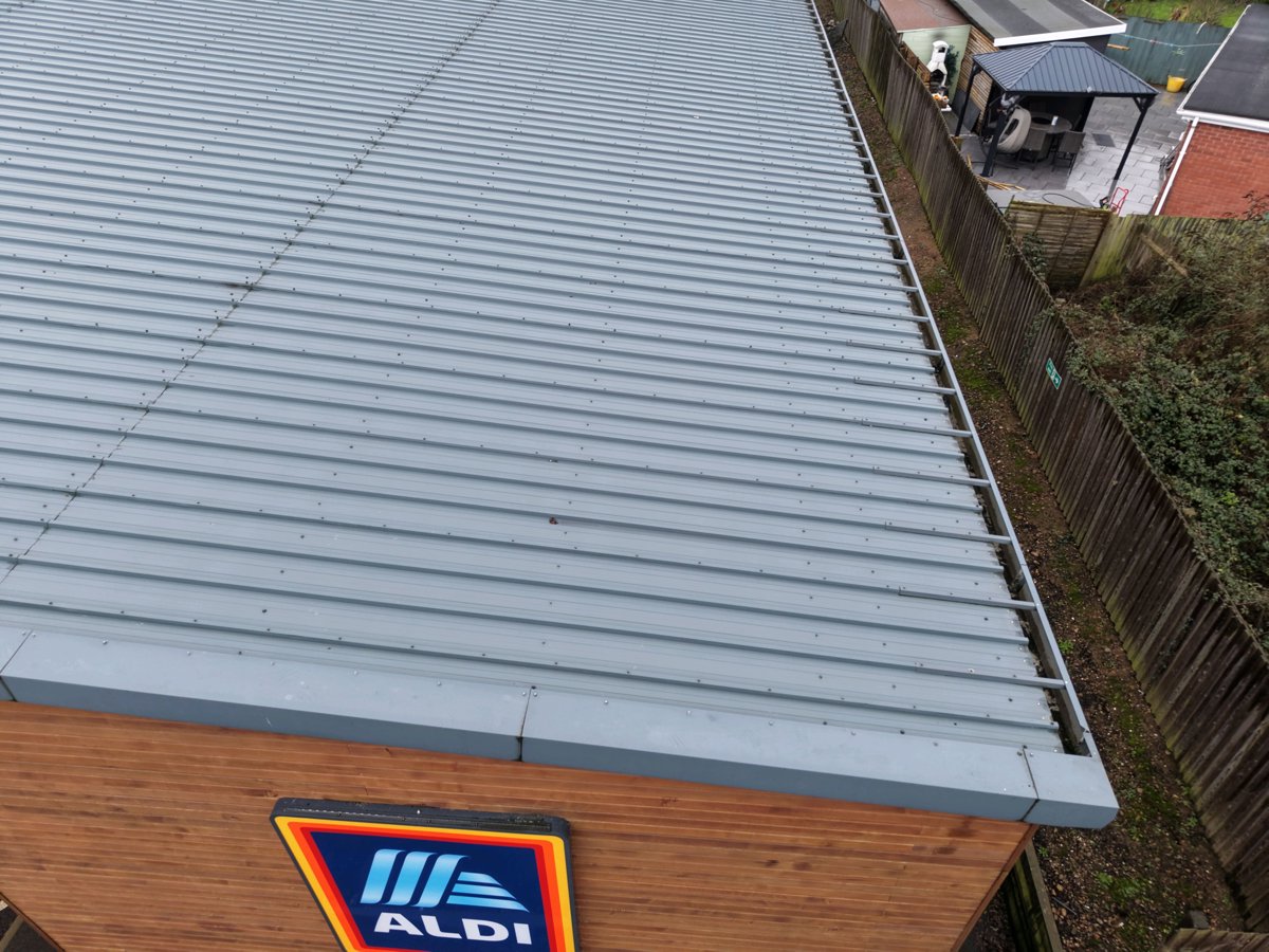 Drone 3d model of ALDI Lynn s Wheelie Bin Cleaning Service in wheelie bin Aerial drone 3d model in Leicestershire, England, GB