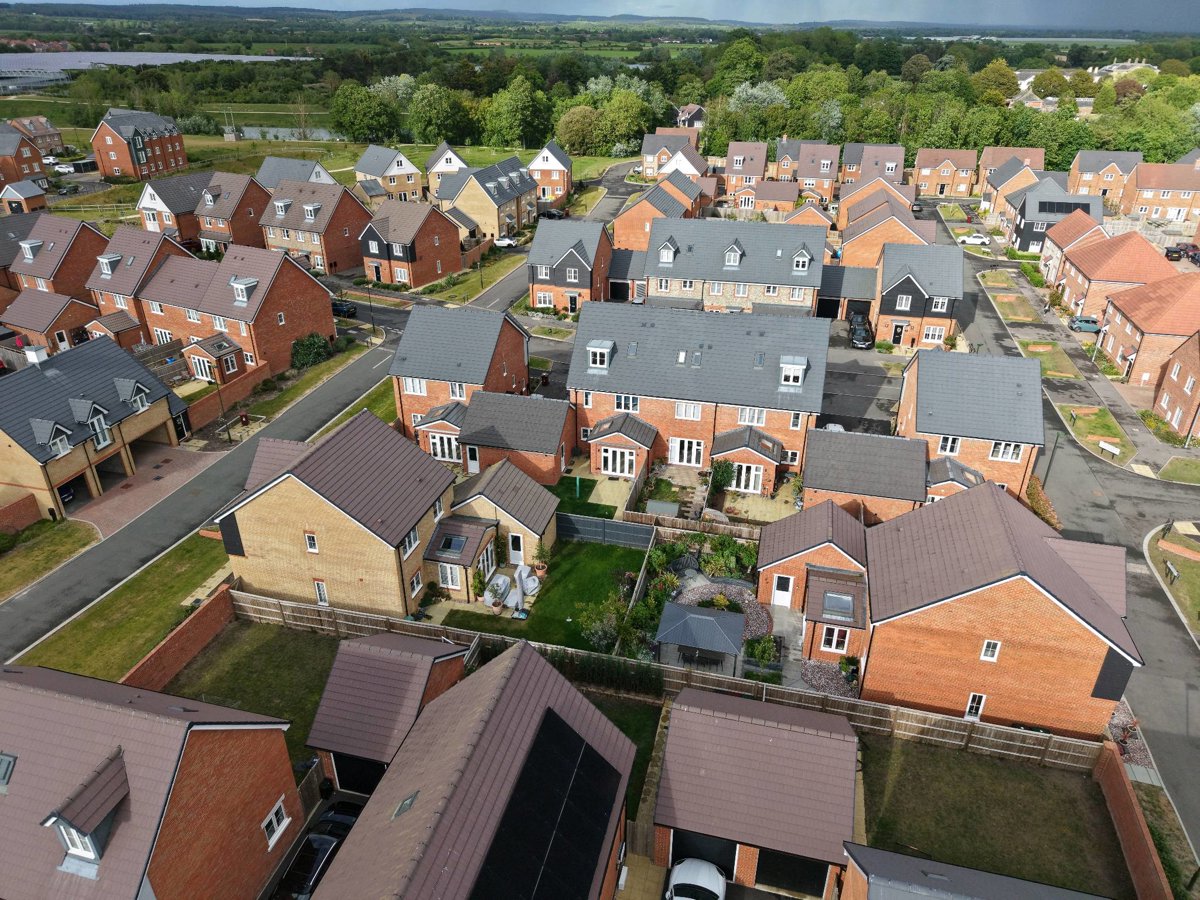 Drone 3d model of Eagle Rise Aurela Aesthetics in smith s loft Aerial drone 3d model in West Sussex, England, GB