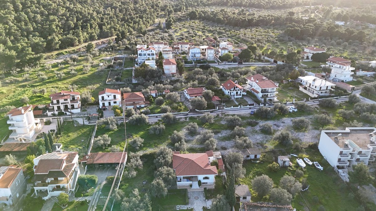 Drone 3d model of Πάνος Πέρρας Μελισσοκόμος Μέλι Γύρη Πρόπολη Βασιλικός πολτός WaterFront in bedroom apartment Aerial drone 3d model in Kato Almiri, Region, GR