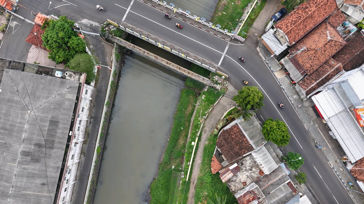 Drone 3d model of Depot Mie Gendut Warung Mitra in media alfa Aerial drone 3d model in Kota Pasuruan, Jawa Timur, ID