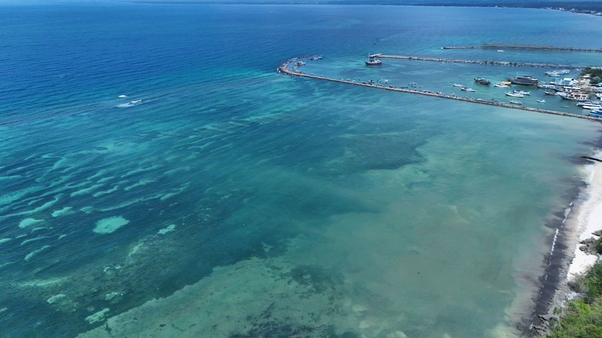 Drone 3d model of Pantai Kampung Beru Pengrajin kapal pinisi in psdkp bulukumba Aerial drone 3d model in Kabupaten Bulukumba, Sulawesi Selatan, ID