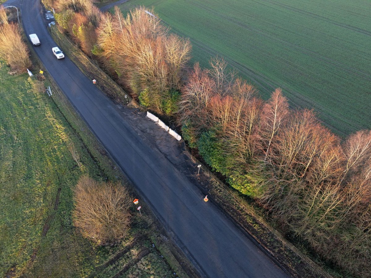 Drone 3d model of Littletown Bridge Kiwi Complete Bathrooms Ltd in Grangeclare West Aerial drone 3d model in , County Kildare, IE
