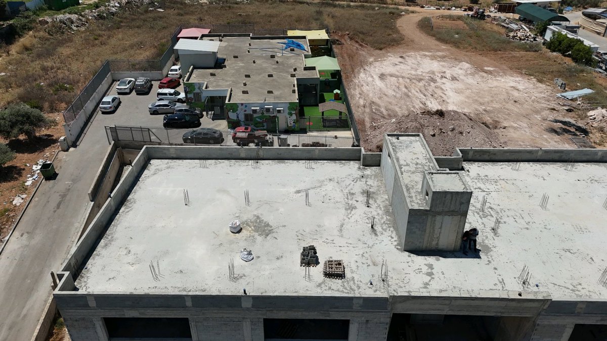 Thumbnail preview for 3D Drone Model of בי ס אלבמרוני Tipat Halav in Jadeidi Makr, North District, Israel