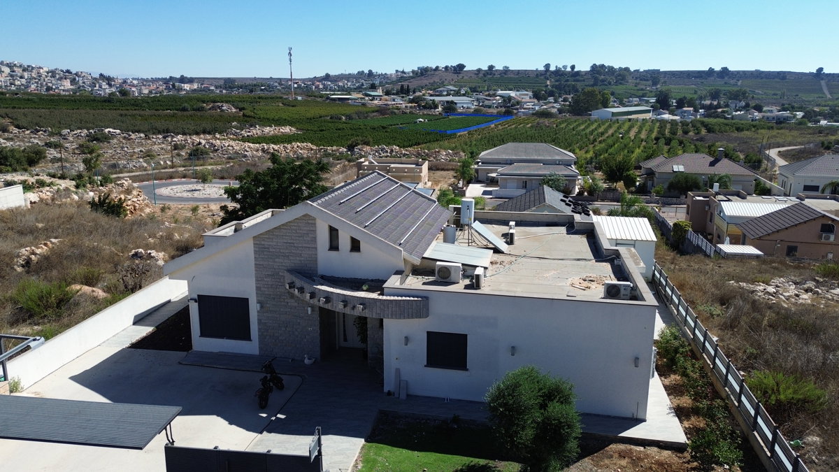 Drone 3d model of נגיעה במרום פיצה בוטיק Aerial drone 3d model in Kfar Hoshen, North District, IL