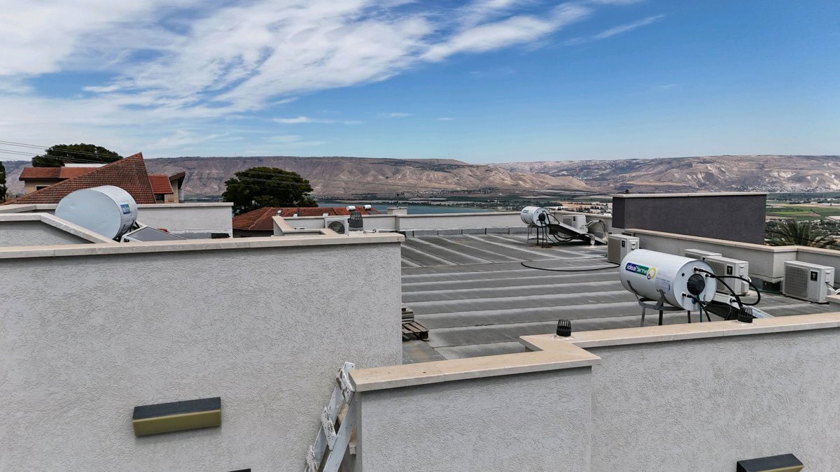 Drone 3d model of Villa Vitoria סוויטת בקתות נוף האגם Aerial drone 3d model in Poriya (Kfar Avoda), North District, IL