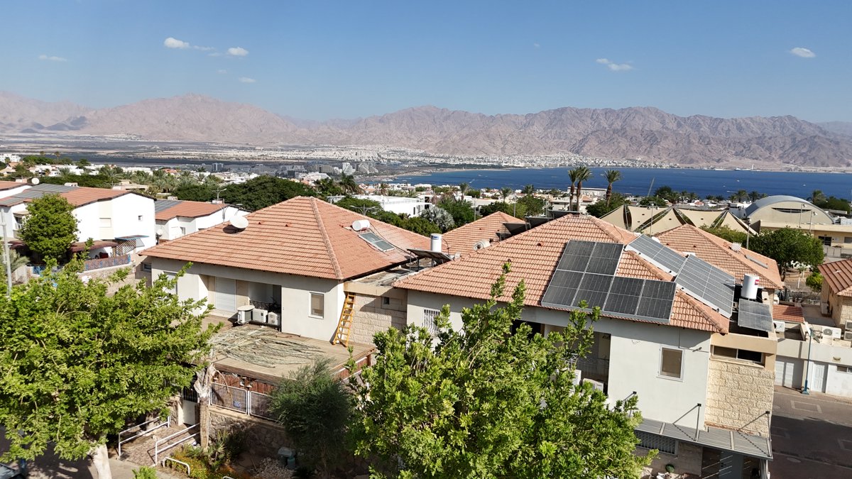 Drone 3d model of אזולאי מספרת גברים HaHashmonaim Mashul Ha amonim in sheshet hayamim Aerial drone 3d model in Eilat, South District, IL