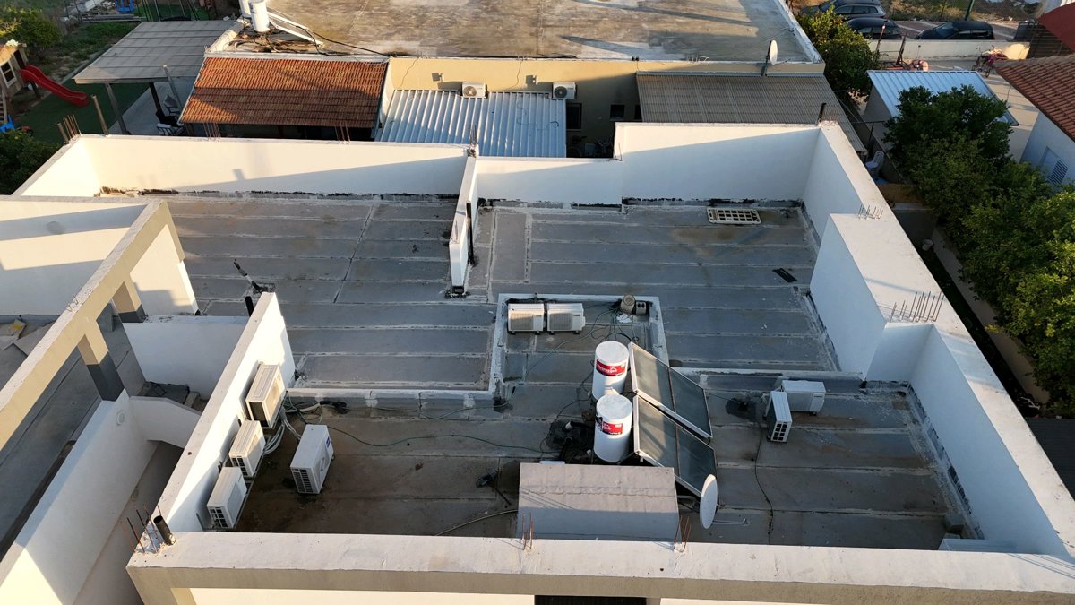 Drone 3d model of פנסיון דוג פלאנט בית הכנסת שערי ברכה in בע מ Aerial drone 3d model in Gilat, South District, IL