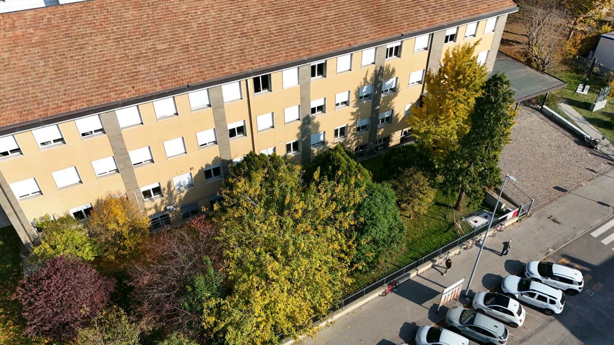 Drone 3d model of Mezzolara Scuola Media Quirico Filopanti Aerial drone 3d model in Budrio, Emilia Romagna, IT