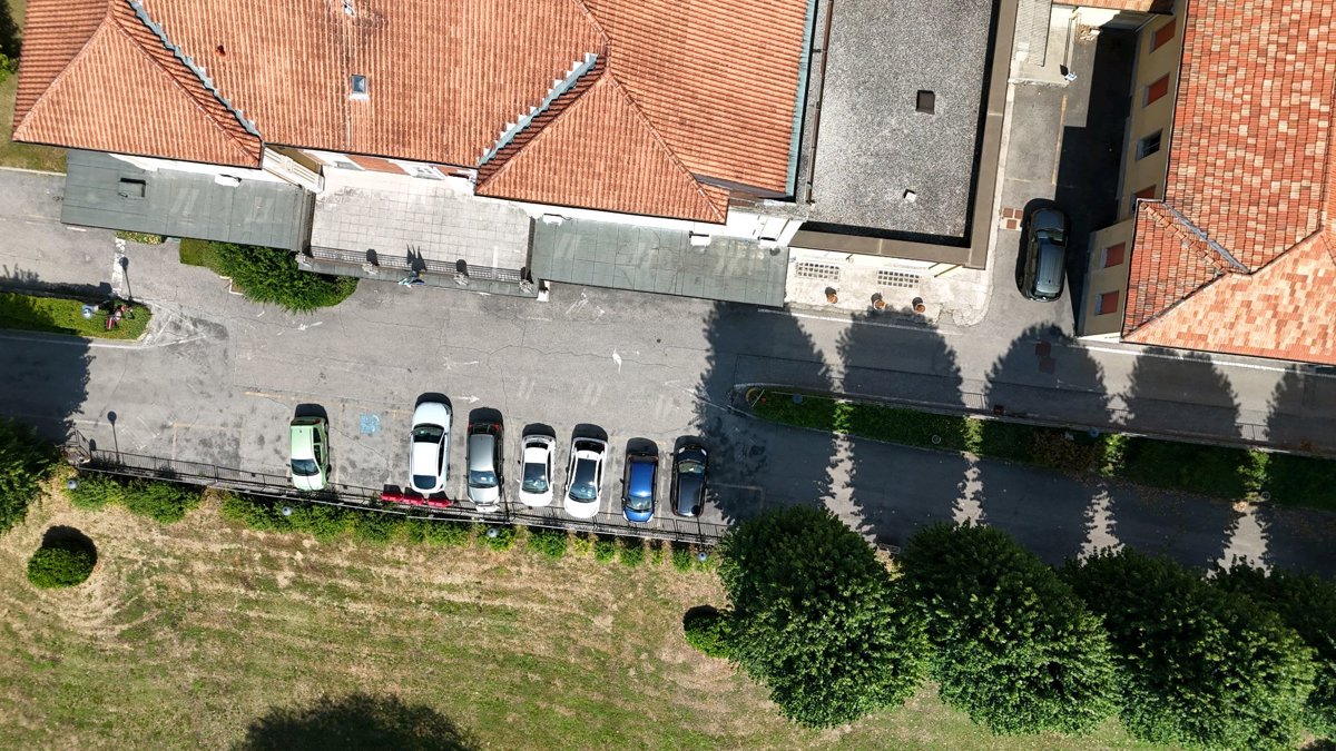 Thumbnail preview for 3D Drone Model of M Bianchi Ospedale F2 Crossfit in Carate Brianza, Lombardy, Italy