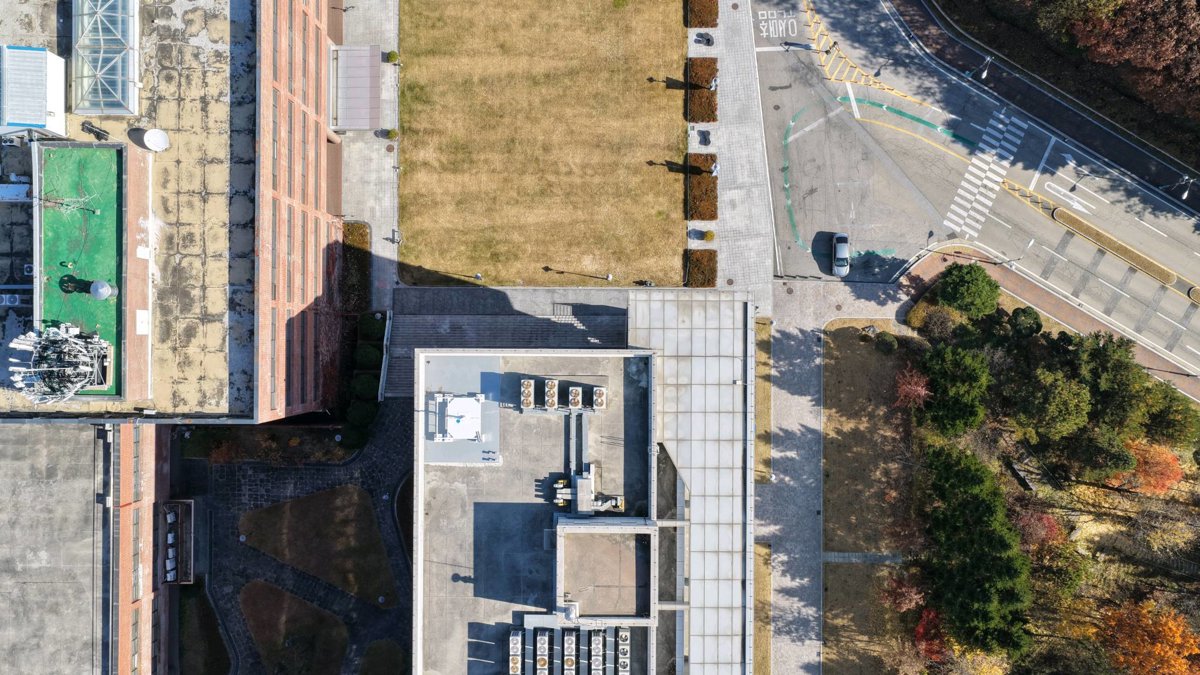 Drone 3d model of 한림대학교 의료 바이오융합연구원 의학관 in 1 Aerial drone 3d model in Chuncheon, Gangwon Do, KR