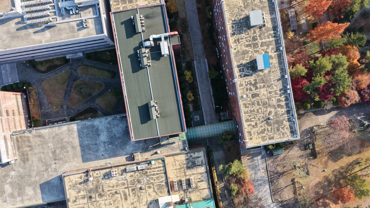 Drone 3d model of 한림대학교 자연과학관 주 바이오시너젠 in 1 Aerial drone 3d model in Chuncheon, Gangwon Do, KR