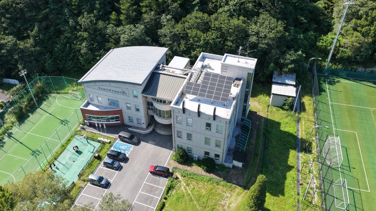 Thumbnail preview for 3D Drone Model of 조동보건진료소 남원주침례교회 in Jeongseon Gun, Region, South Korea