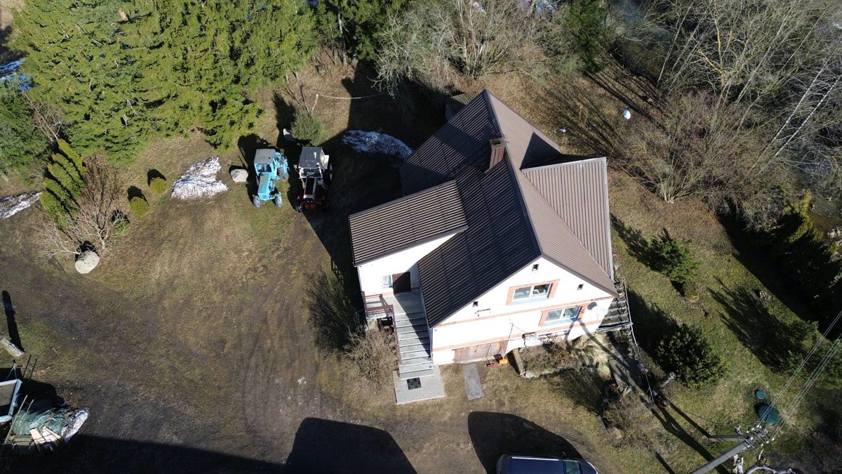 Drone 3d model of Aistiškių biblioteka laisvalaikio salė in senosios kapinės Aerial drone 3d model in Aistiškiai, Marijampoles Apskritis, LT