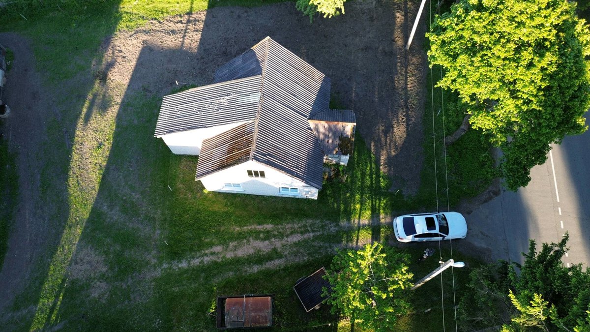 Drone 3d model of Girdiškės kaimo naujosios kapinės Švč Mergelės Marijos Snieginės bažnyčia in casa de campo Aerial drone 3d model in Girdiskes, Taurage County, LT