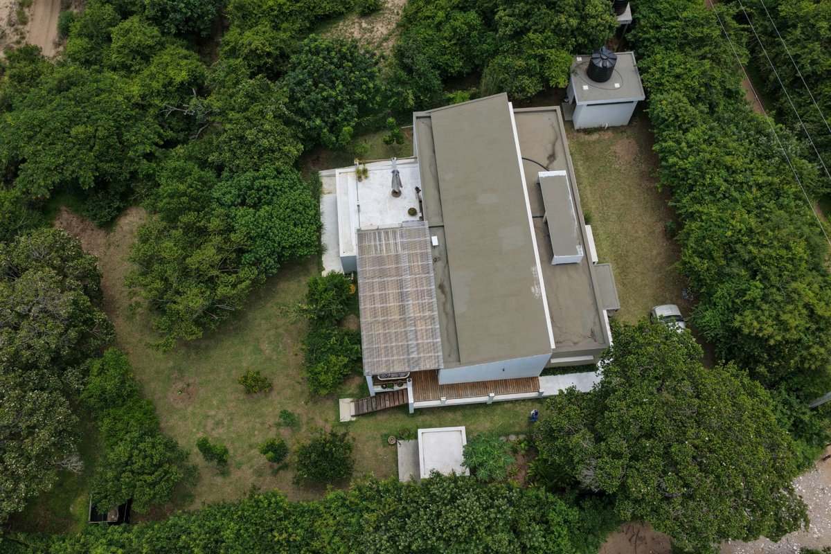 Drone 3d model of Tropicana Guesthouse KUUSAMO Aerial drone 3d model in Ponta do Ouro, Maputo, MZ