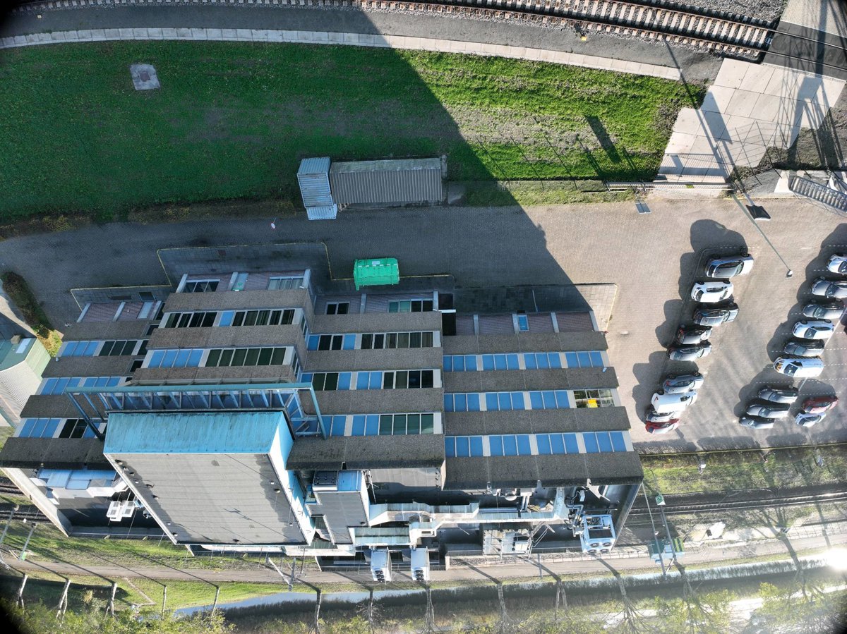 Drone 3d model of DB Cargo locatie Kijfhoek Strukton Railinfra Services Vestiging Dordrecht in db cargo Aerial drone 3d model in Zwijndrecht, Zh, NL