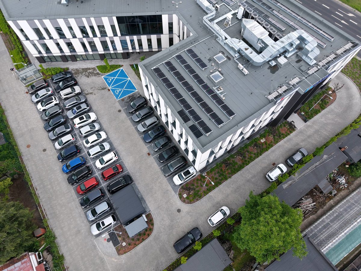 Drone 3d model of Finerto Kancelaria prawno podatkowa i biuro rachunkowe IDE Projekt Sp z o in Mokre Aerial drone 3d model in Toruń, Wojewodztwo Kujawsko Pomorskie, PL