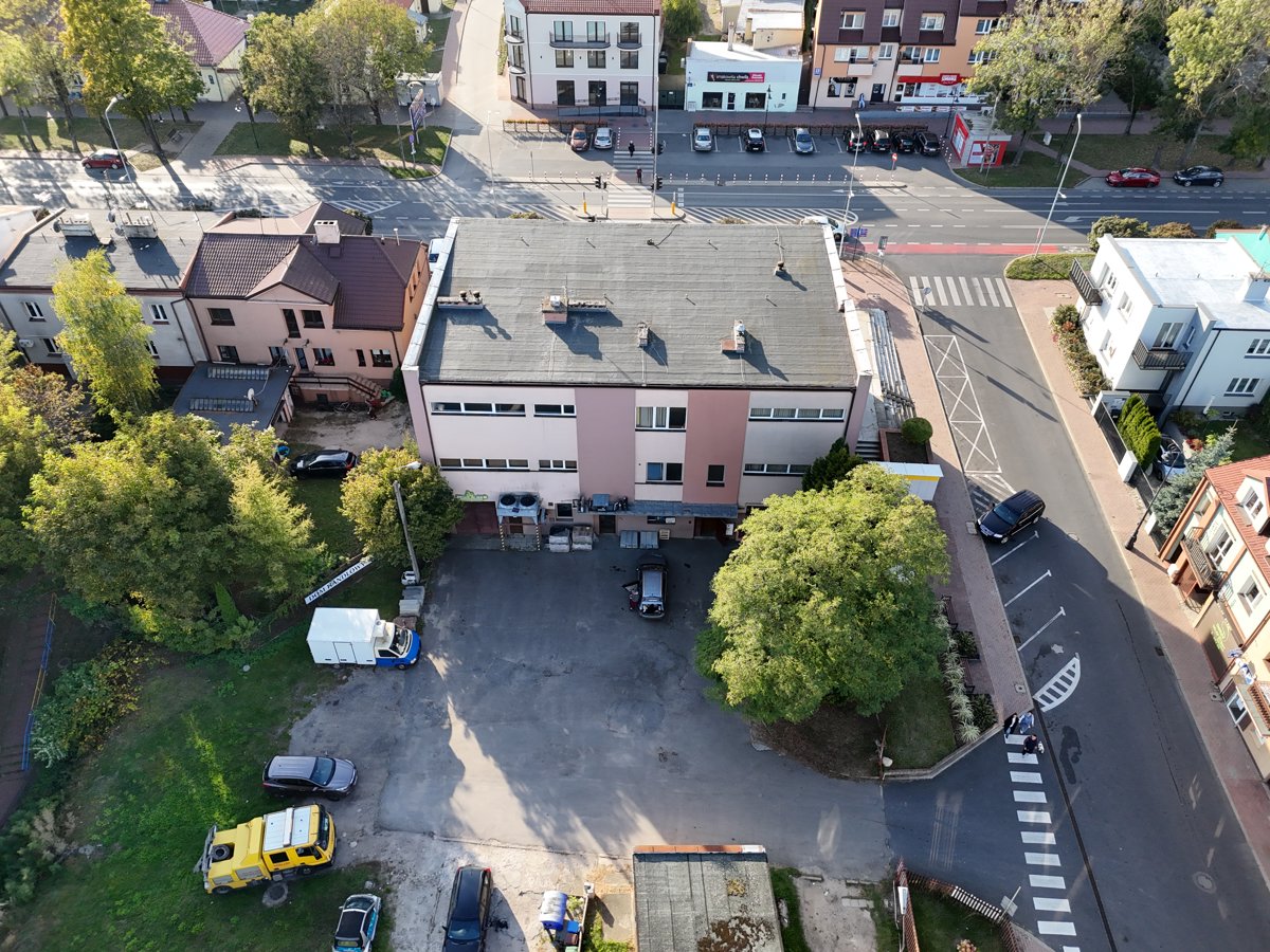 Drone 3d model of ZdrowieNaStole pl PKO Polish Bank in w serocku Aerial drone 3d model in Serock, Wojewodztwo Mazowieckie, PL