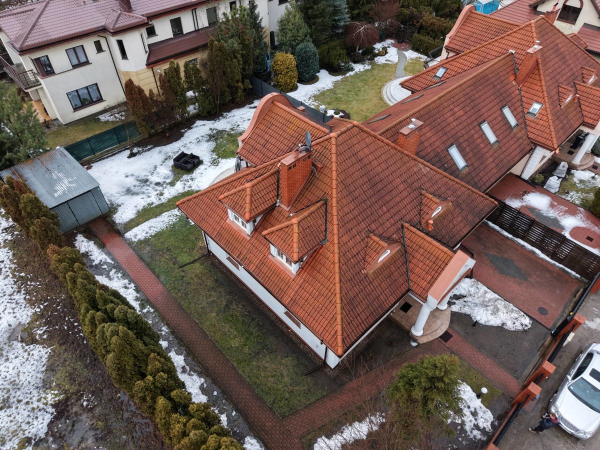 Drone 3d model of AZALIA S C Plac zabaw in Wawer Aerial drone 3d model in Warszawa, Wojewodztwo Mazowieckie, PL