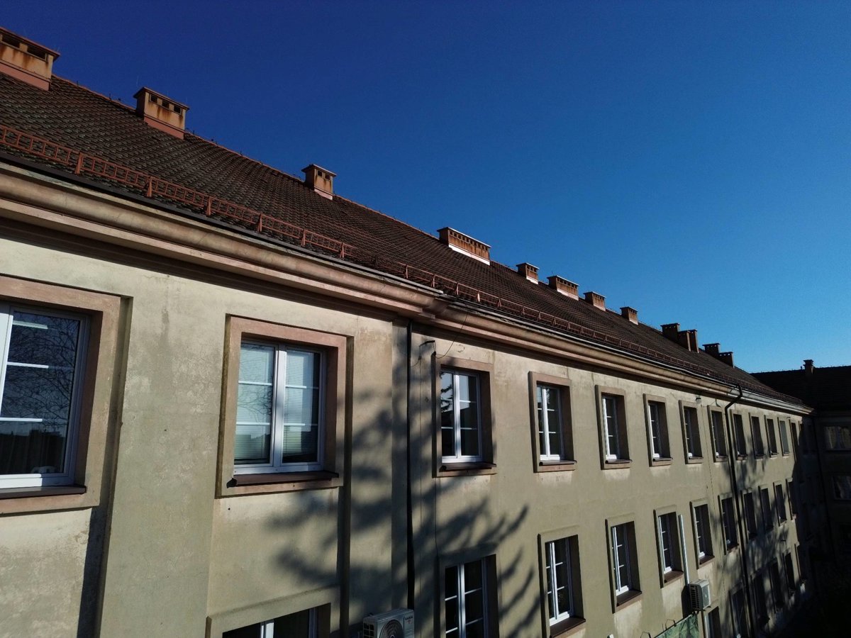 Drone 3d model of Młodzieżowe Centrum Kariery w Wieluniu II High School Janusz Korczak in w wieluniu Aerial drone 3d model in Wieluń, Wojewodztwo Odzkie, PL