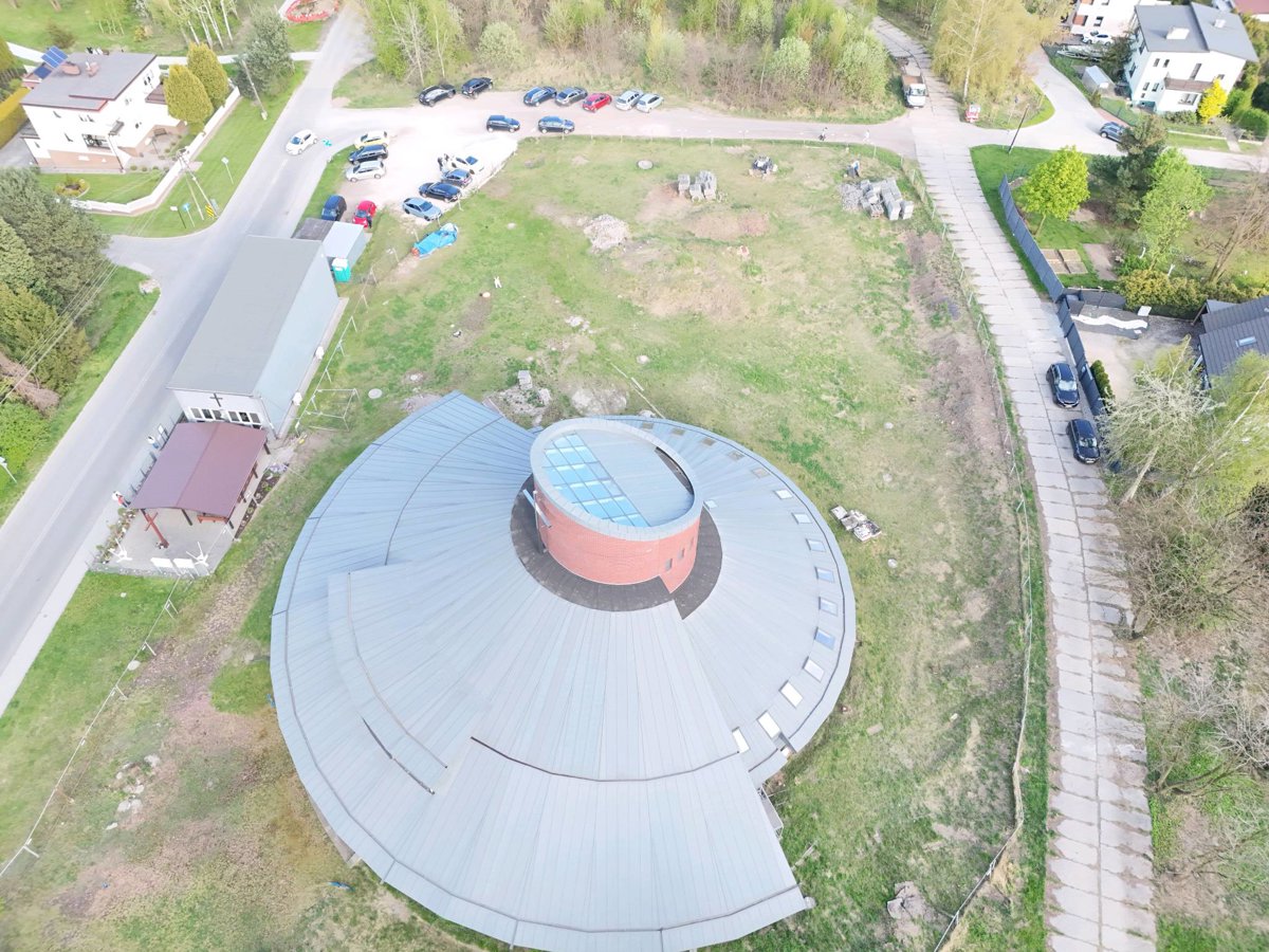 Drone 3d model of Parafia Matki Bożej Różańcowej w Rybniku Kaplica in Niedobczyce Aerial drone 3d model in Rybnik, Wojewodztwo Slaskie, PL